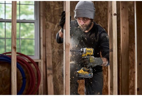 Шурупокрут ударний акумуляторний безщітковий DeWALT DCF860NT