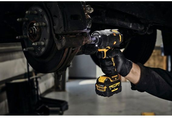 Гайкокрут ударный акумуляторний безщітковий DeWALT DCF903P1G